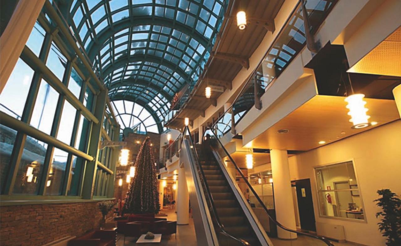 Teleo Vacanze - Villaggio Olimpico Di 塞斯特雷 外观 照片